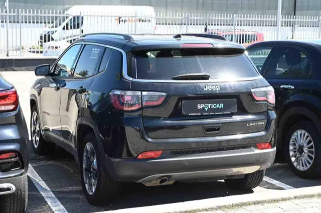 Jeep Compass view 4