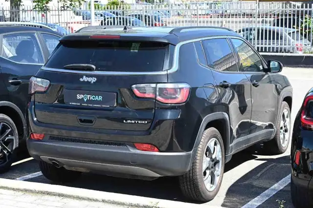 Jeep Compass view 3