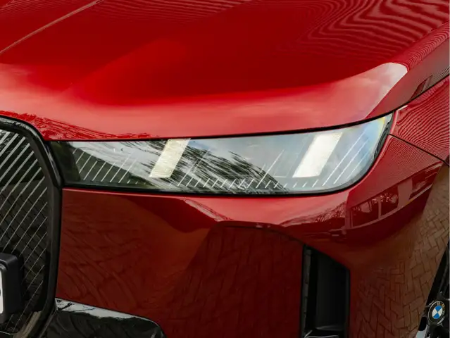 BMW Ix view 8