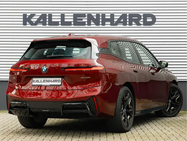 BMW Ix view 3