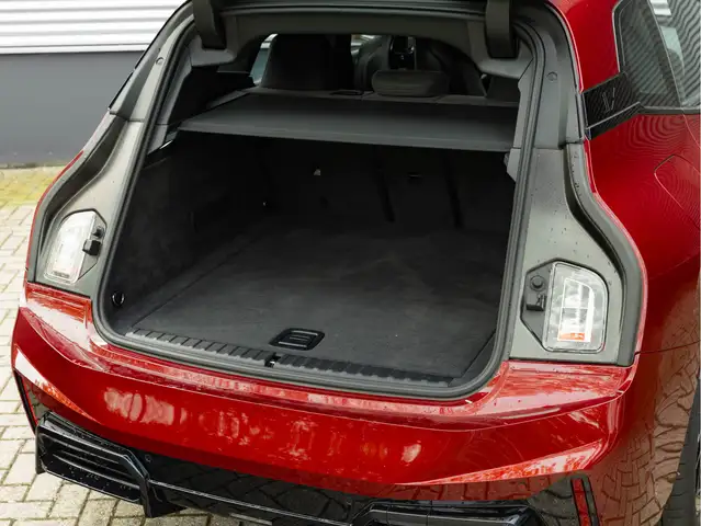 BMW Ix view 10