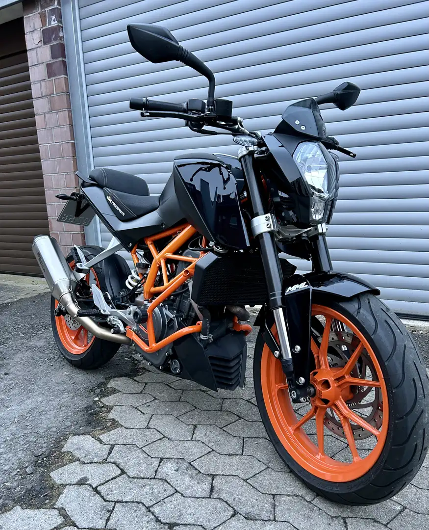 KTM 390 Duke - 1