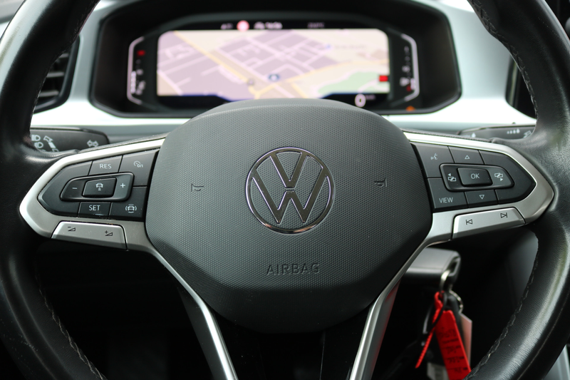 Volkswagen T-Roc 1.0 TSI Style Xenon Alcantara Virtual cockpit Navi — photo 9
