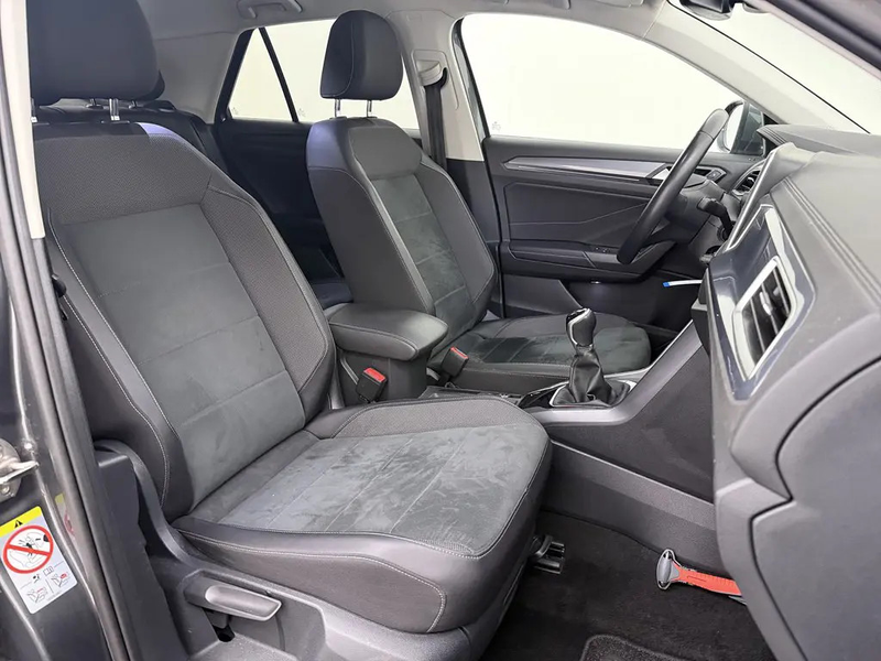 Volkswagen T-Roc 1.0 TSI Style Xenon Alcantara Virtual cockpit Navi — photo 8