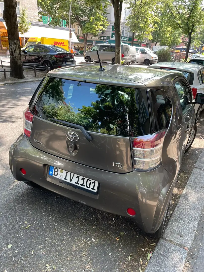 Toyota iQ 1.0 Multidrive Grau - 2