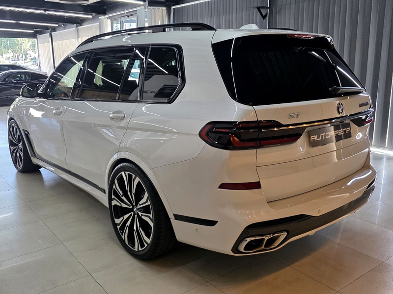 BMW X7 xDrive M60i*INDIVIDUAL*7SITZER*B&W*GARANTIE* — photo 10