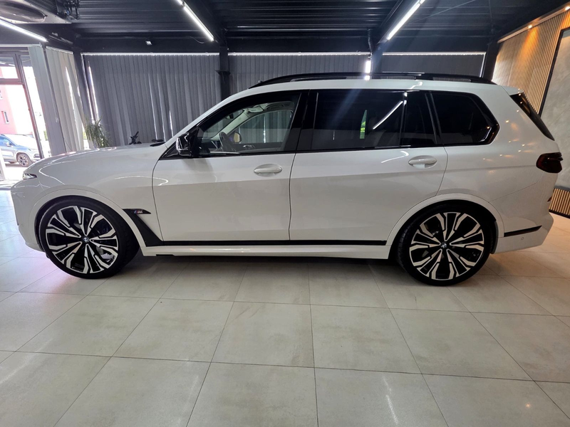 BMW X7 xDrive M60i*INDIVIDUAL*7SITZER*B&W*GARANTIE* — photo 8