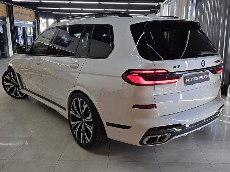BMW X7 xDrive M60i*INDIVIDUAL*7SITZER*B&W*GARANTIE* — photo 13