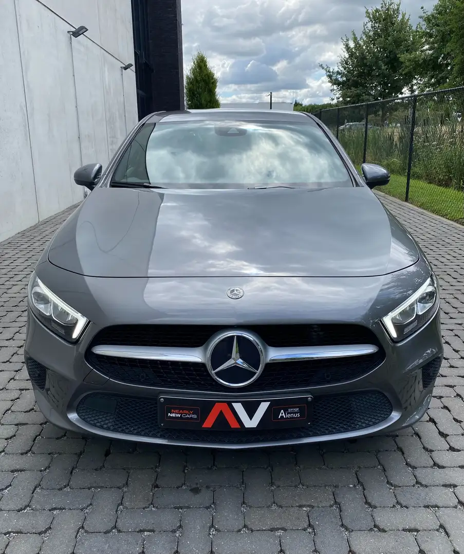 Mercedes-Benz A 180 Sport+ WIDESCREEN-MBUX/HP-LED/CC/PDC/... Gris - 2
