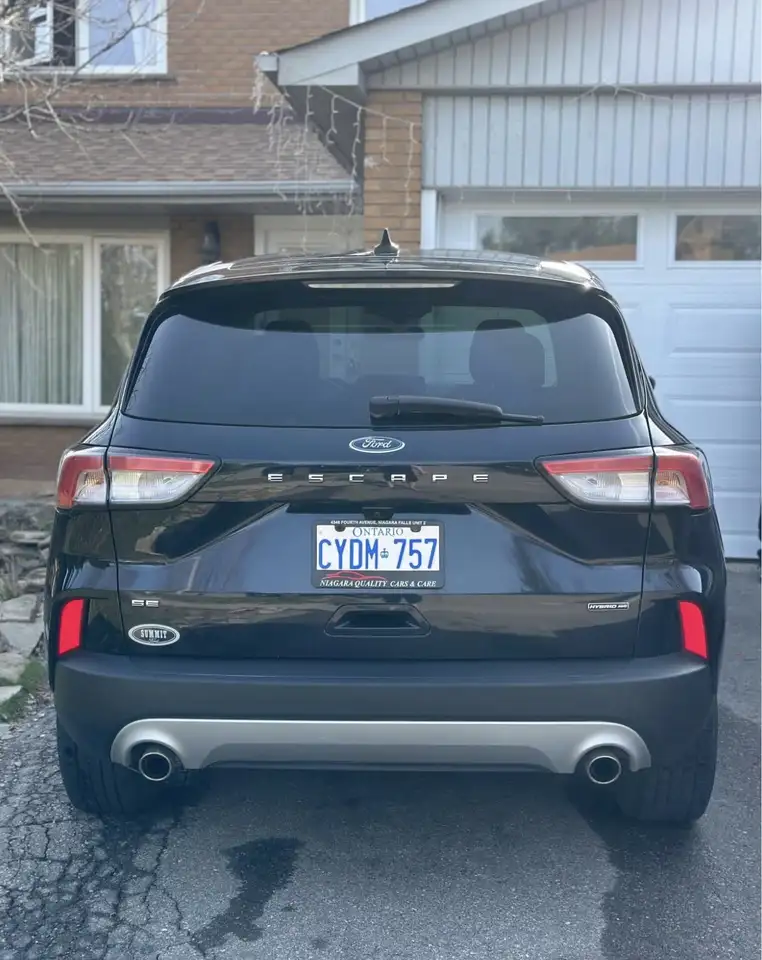 Ford Escape снимка Ford Escape