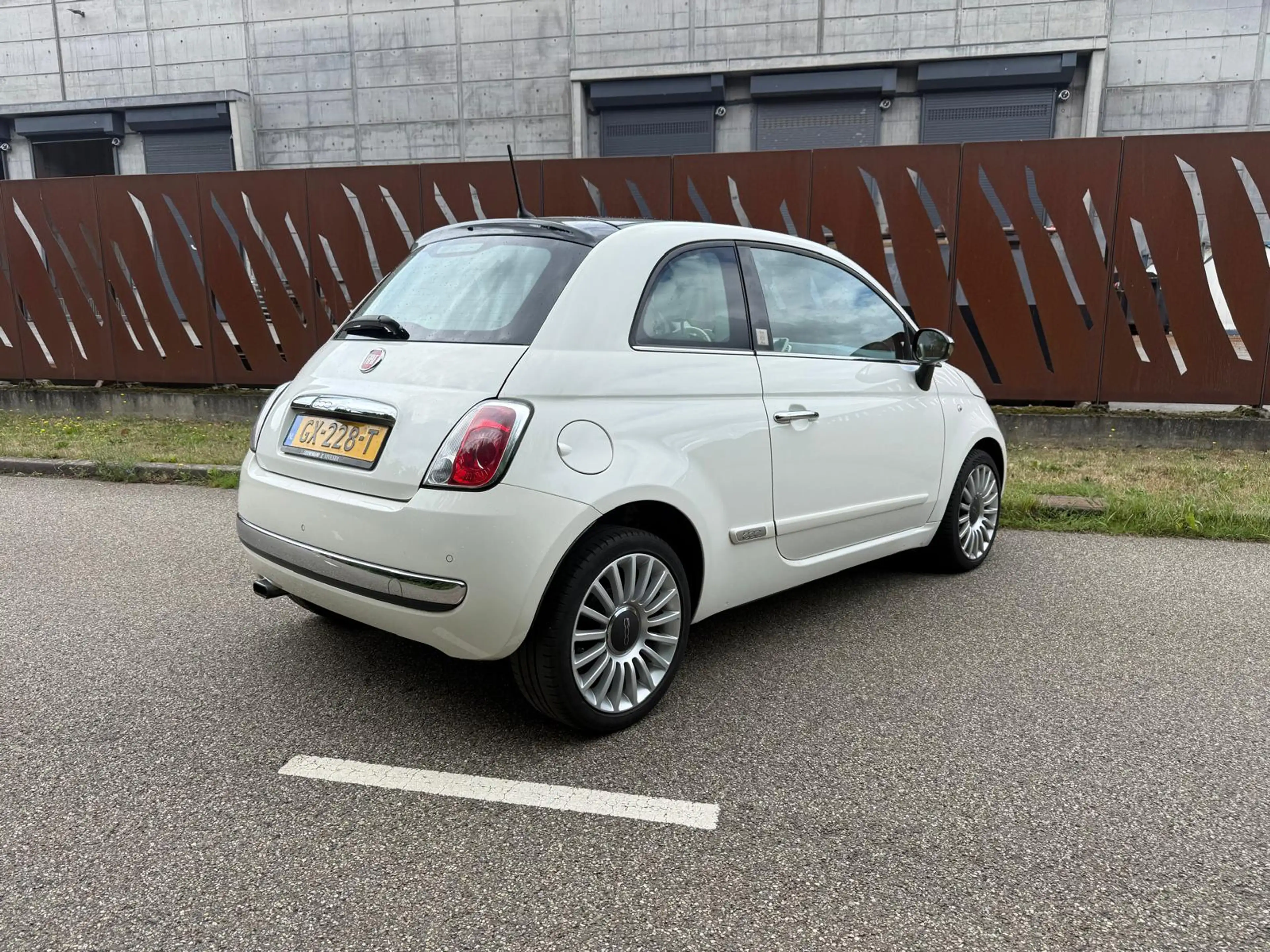 Fiat 500 0.9 TWINAIR Riviѐra Maison — photo 8