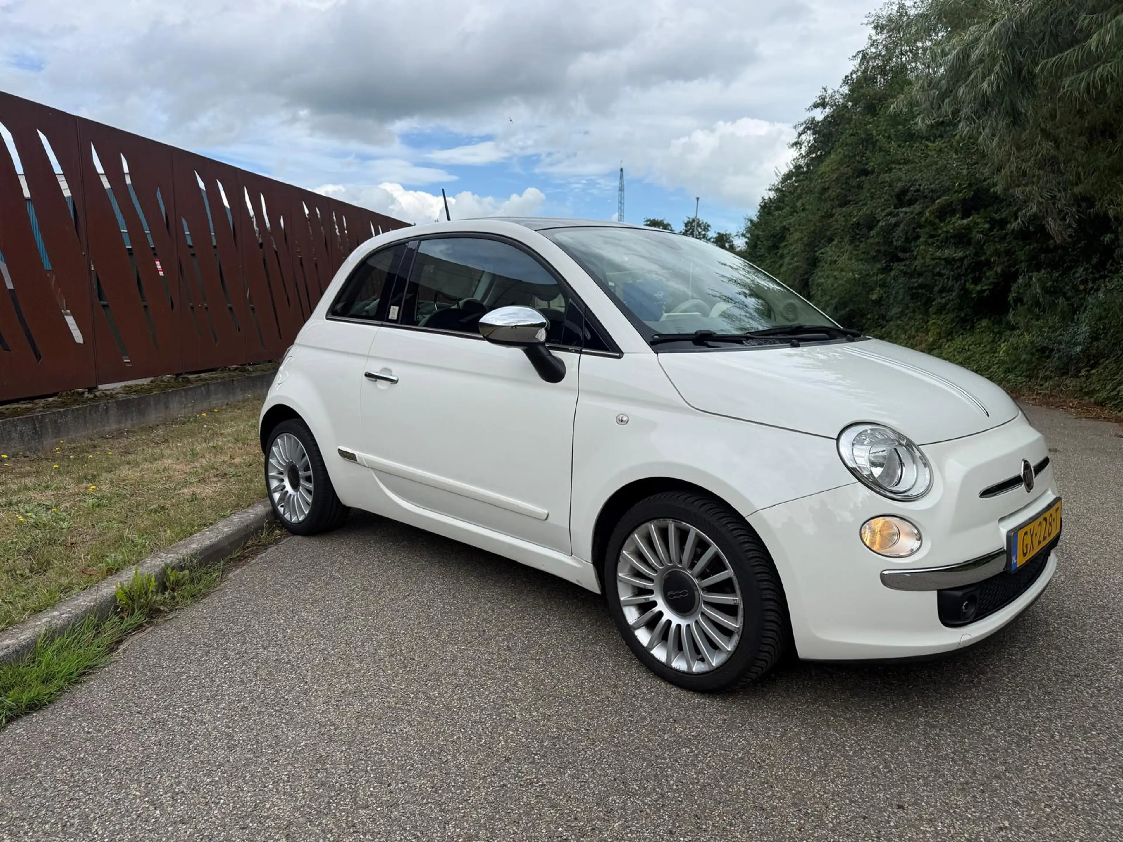 Fiat 500 0.9 TWINAIR Riviѐra Maison — photo 4