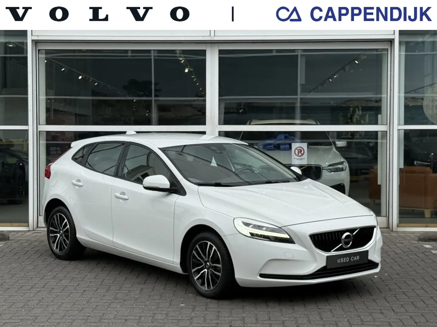 Volvo V40 T2 123PK AUT6 Polar+| Navi| Cruise| Stoel.Verw| LE Wit - 1