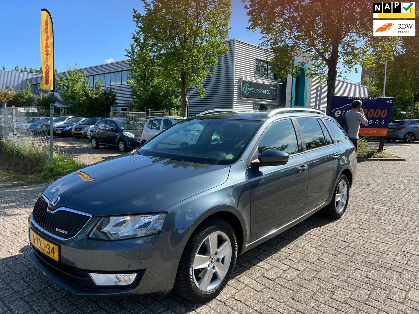 Skoda Octavia Combi 1.6 TDI Greenline Business - NAVI - 2014 ! Grijs - 1