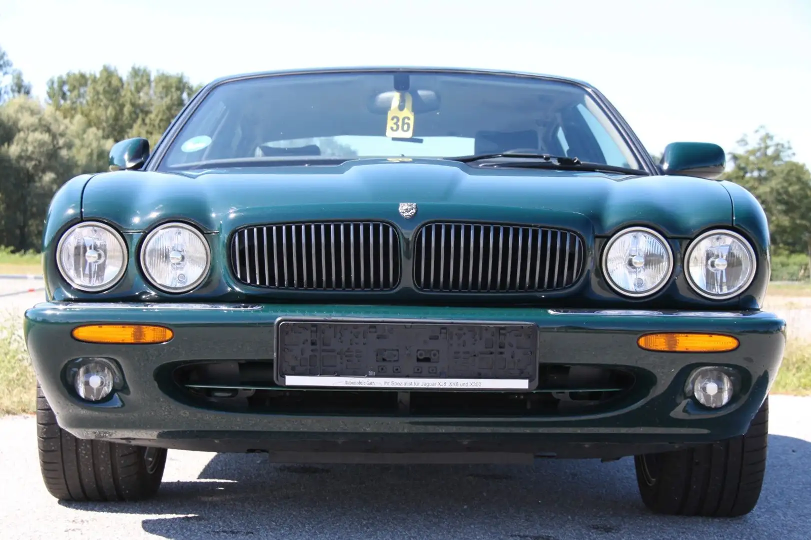 Jaguar XJ 3.2 Executive 2 Jahre Garantie Vert - 1