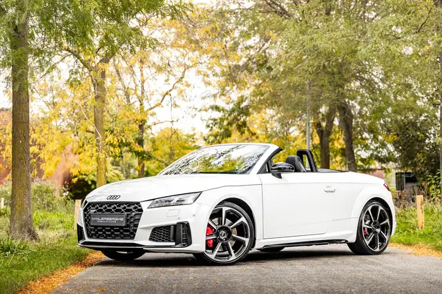 Audi TTS view 3