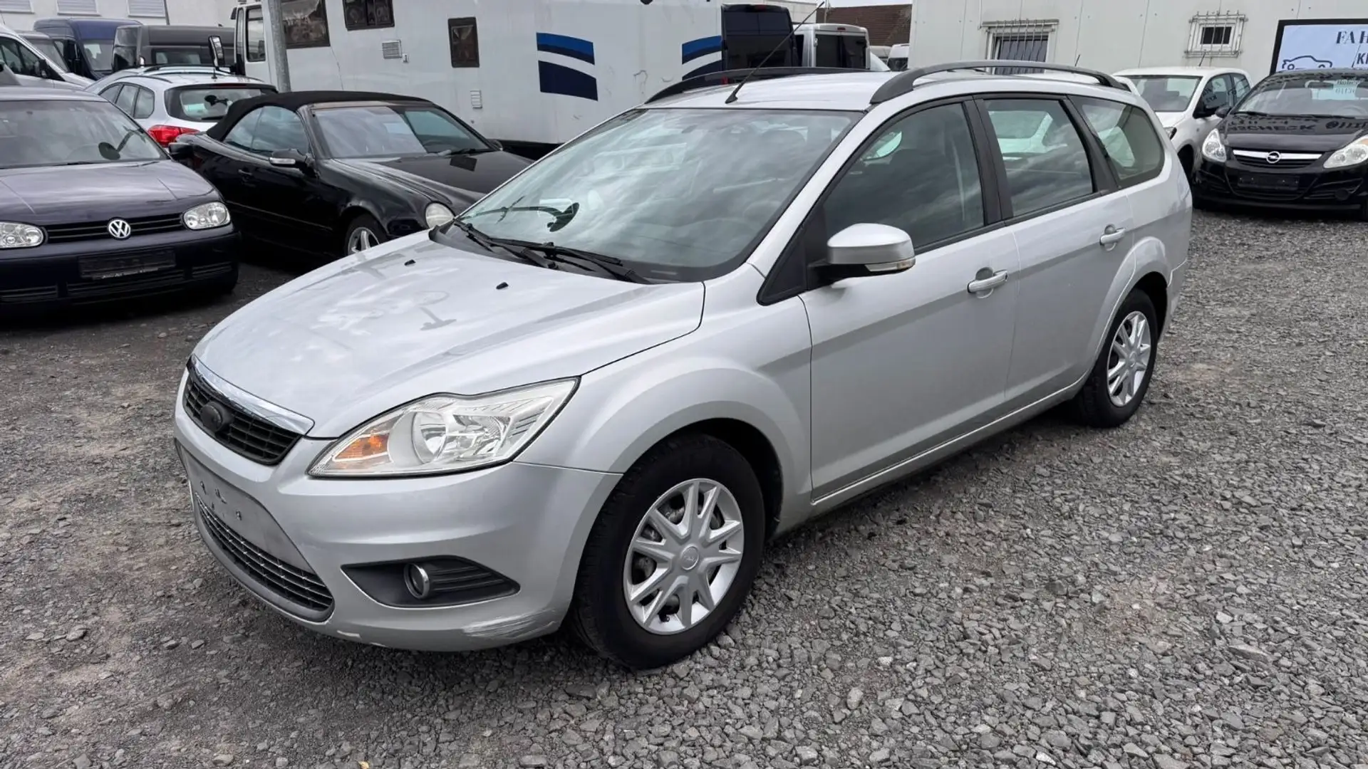 Ford Focus Turnier Style Silber - 1