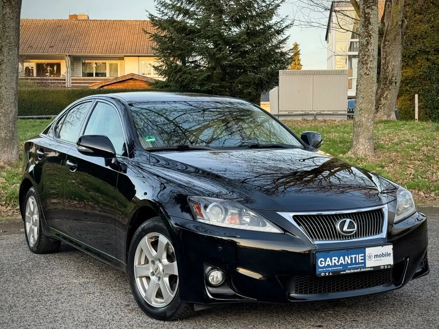 Lexus IS 200 d Sport*Kamera *Sitzheizung/Belüftung*LED Schwarz - 2