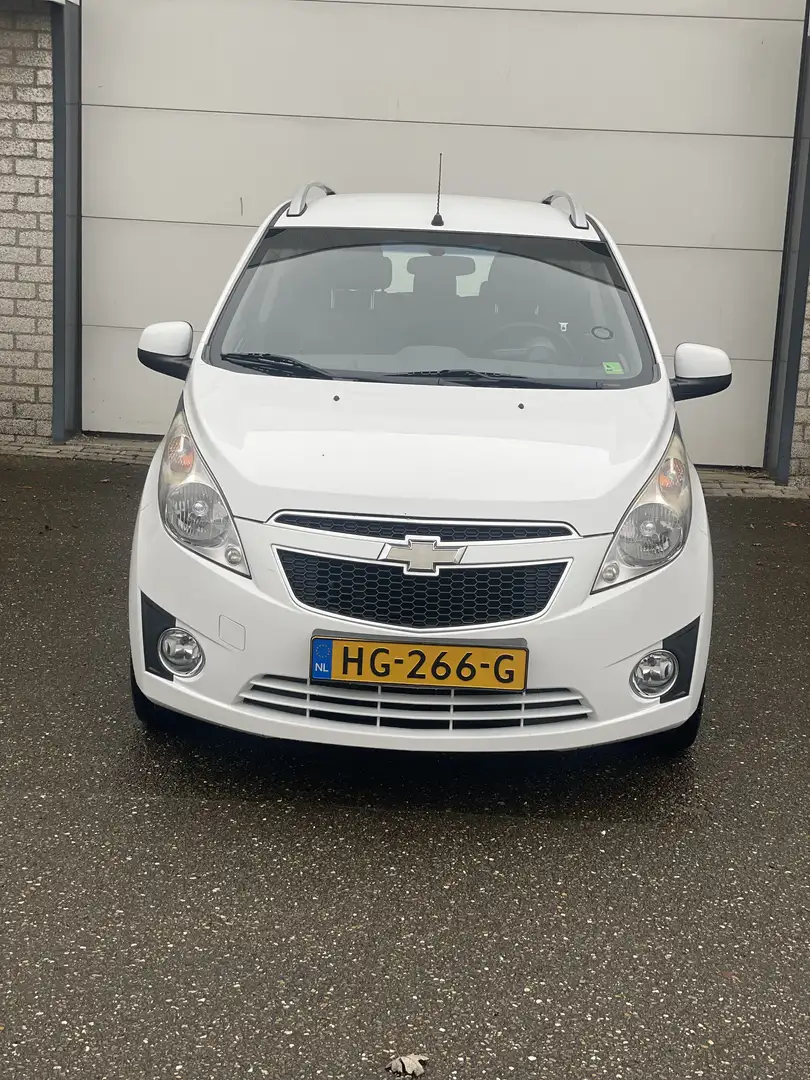 Chevrolet Spark 1.0 16V LS Wit - 1
