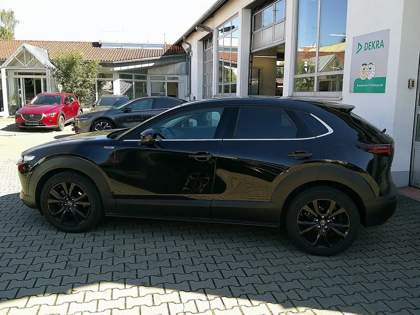 Mazda CX-30 SKYACTIV 150 Homura NAVI/HUD/KAMERA Schwarz - 2