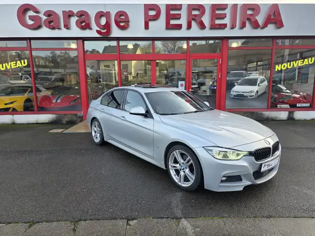 BMW 330 e iPERFORMANCE HAED UP HARMAN KARDON PANO CUIR NAV
