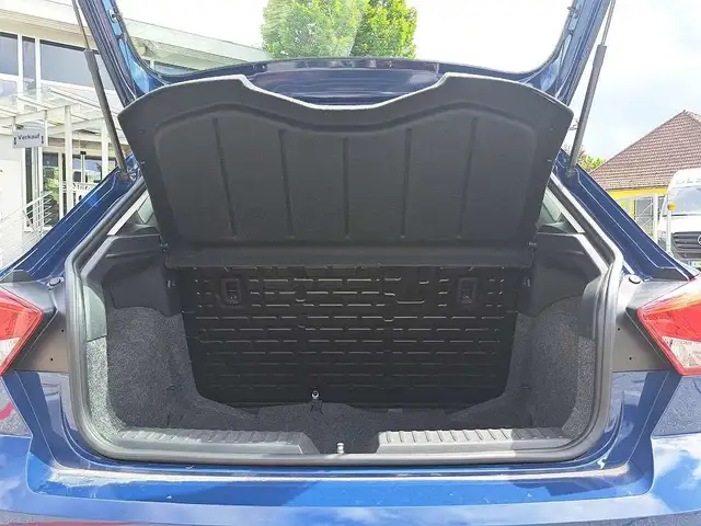 Seat Ibiza view 8