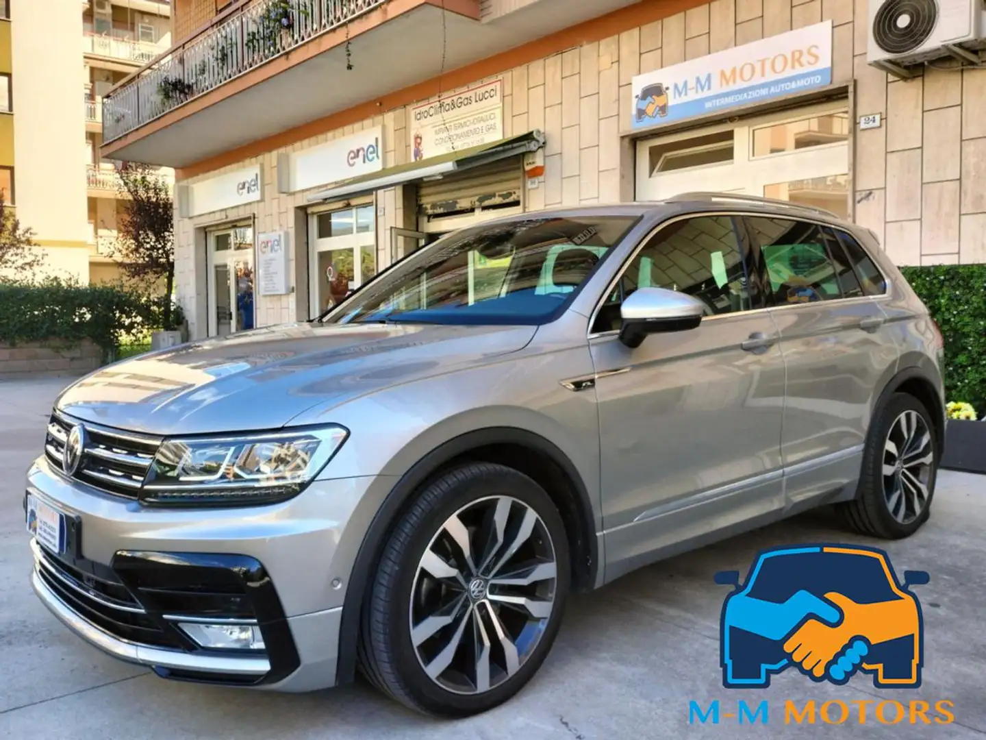 Volkswagen Tiguan 2.0 TDI 190 CV SCR DSG 4MOTION Executive R-Line Grigio - 1