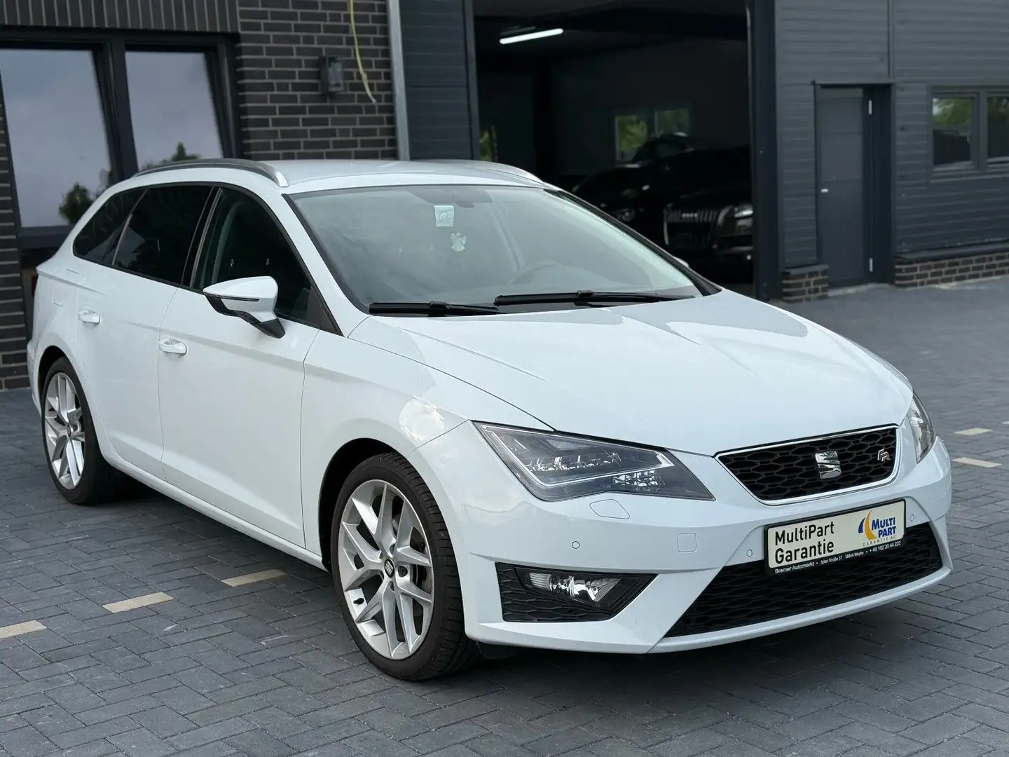 SEAT Leon ST FR*Klima*SHZ*PDC*NAVI*LED*150PS*DSG*1Han Weiß - 1