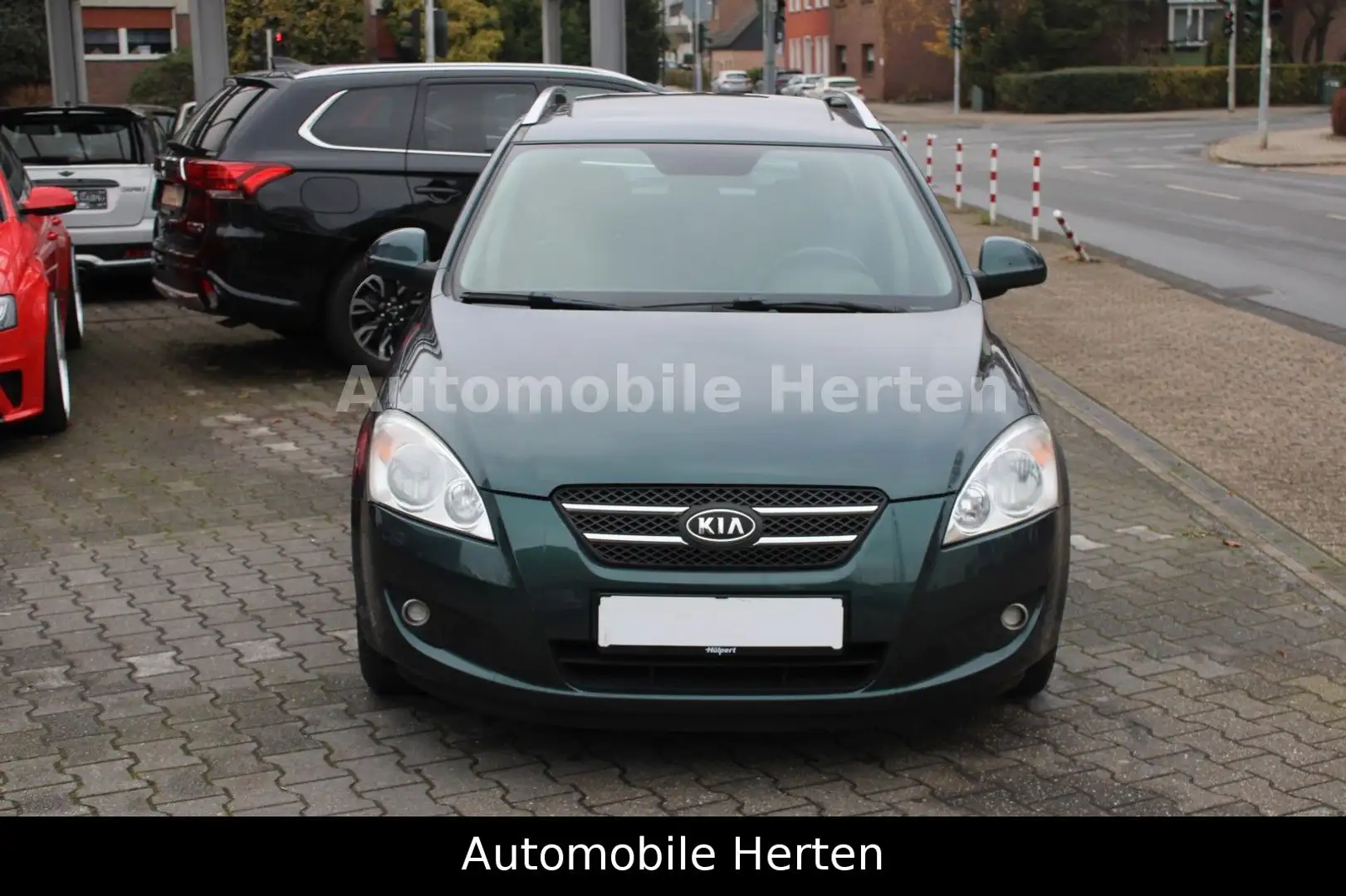 Kia Ceed SW / cee'd SW Cee'd 1.6 CRDI Sportswagon*KLIMA*FESTPREIS!! Grün - 2