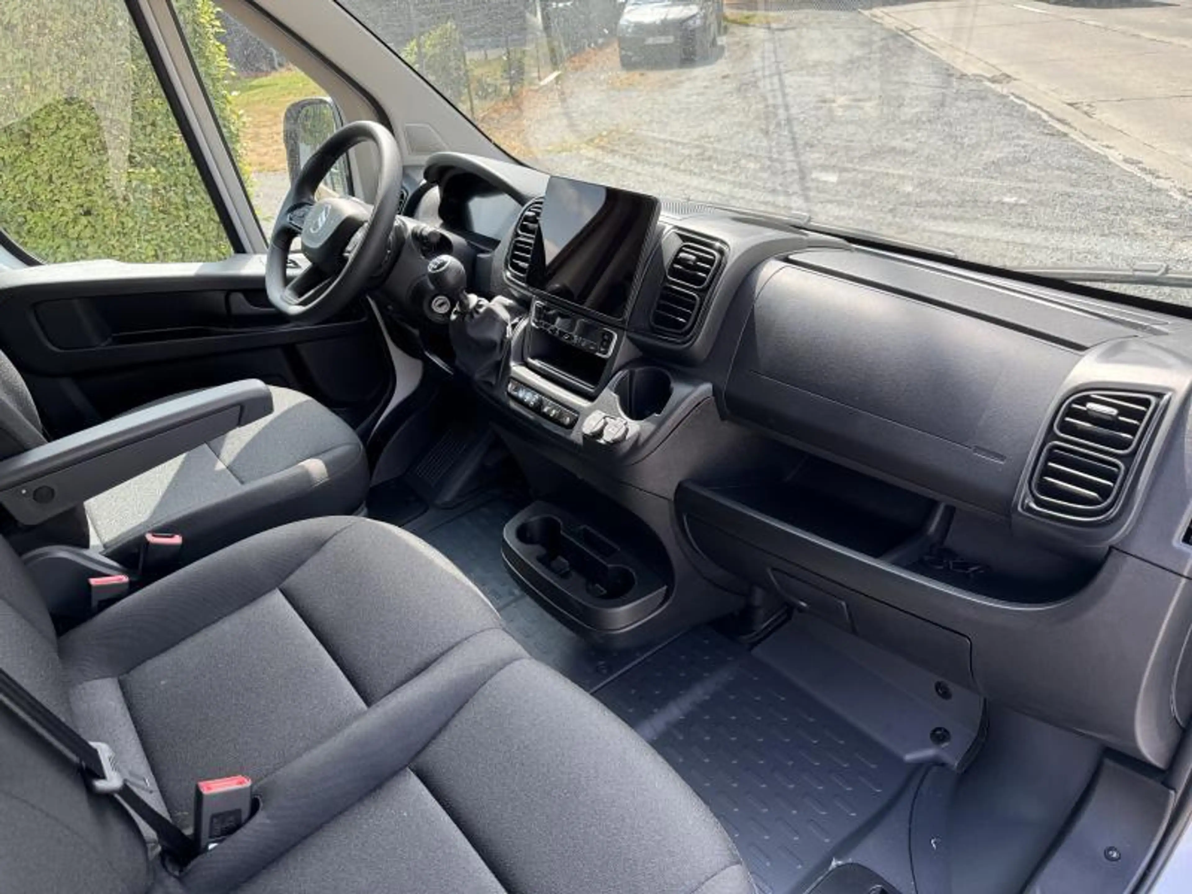 Citroen Jumper Easy Pack Gesloten Laadkast Aluminium op Platform — photo 2