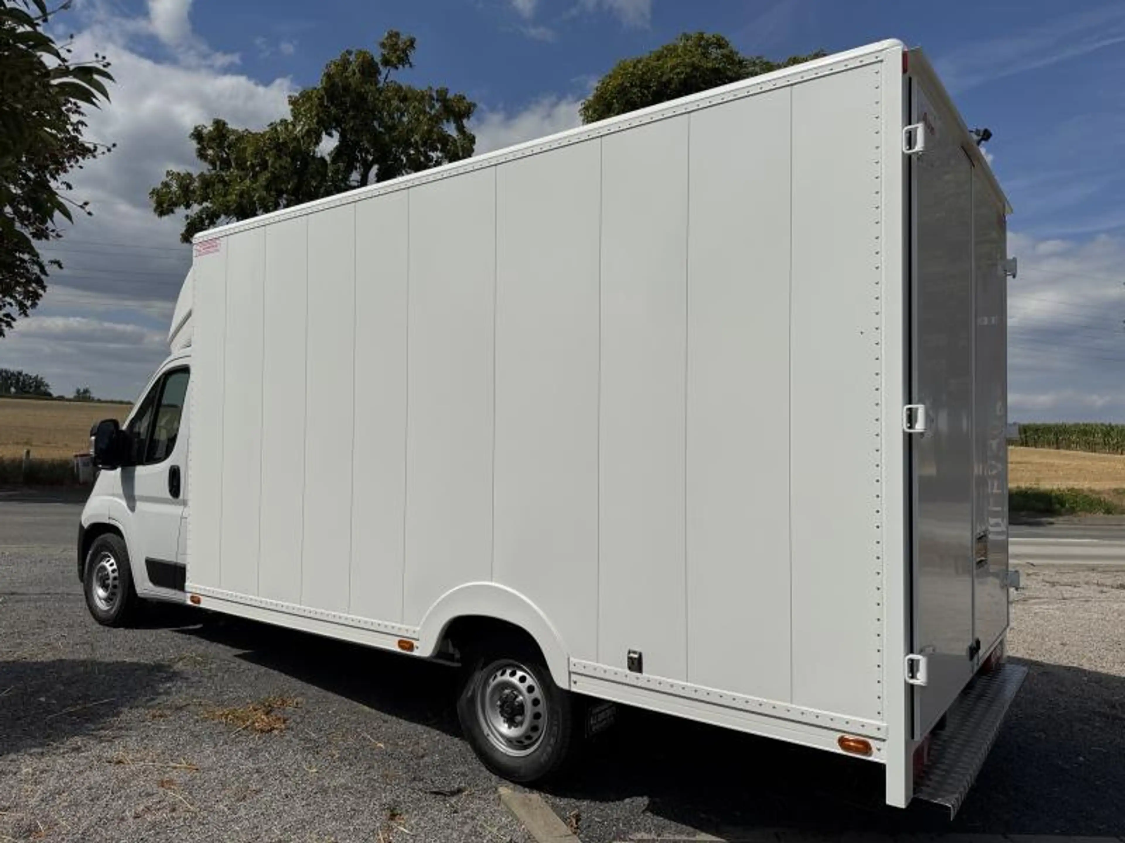 Citroen Jumper Easy Pack Gesloten Laadkast Aluminium op Platform — photo 4