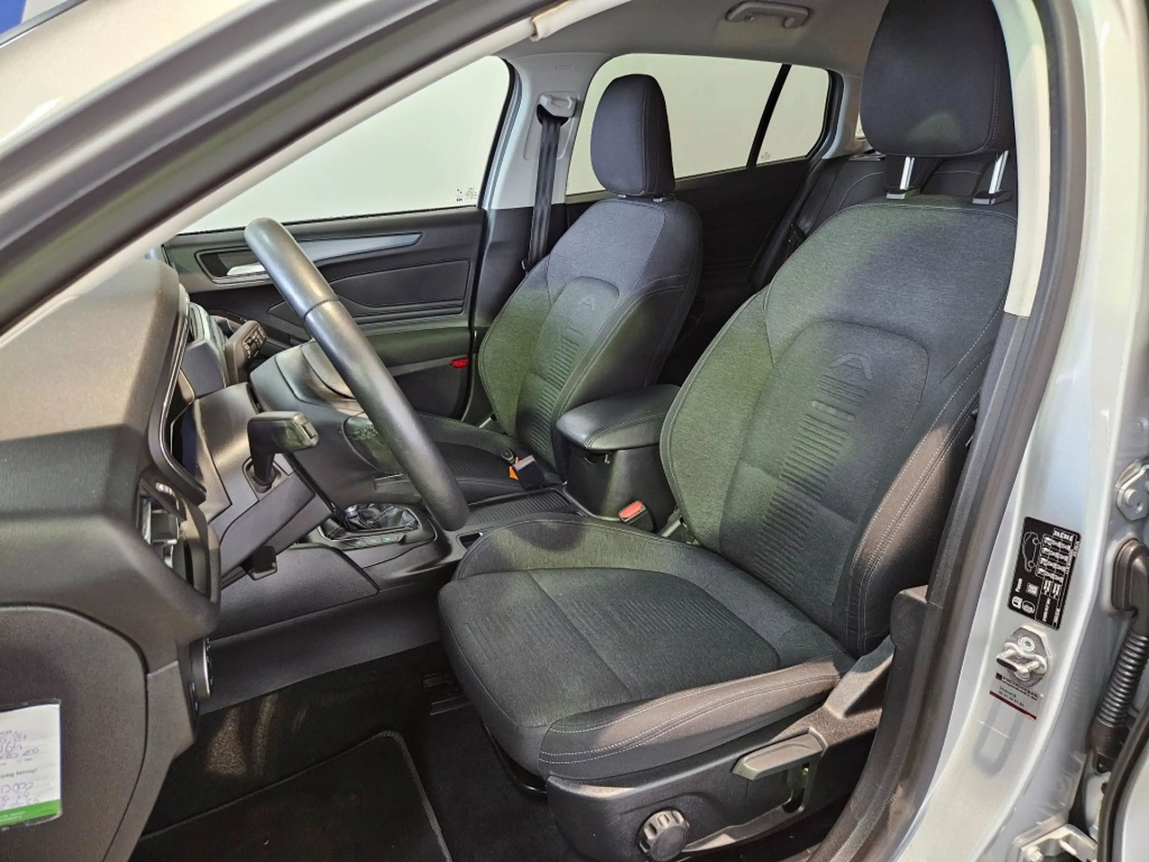 Ford Focus Wagon 1.0 EcoBoost Hybrid Active Business / Trekha — photo 22