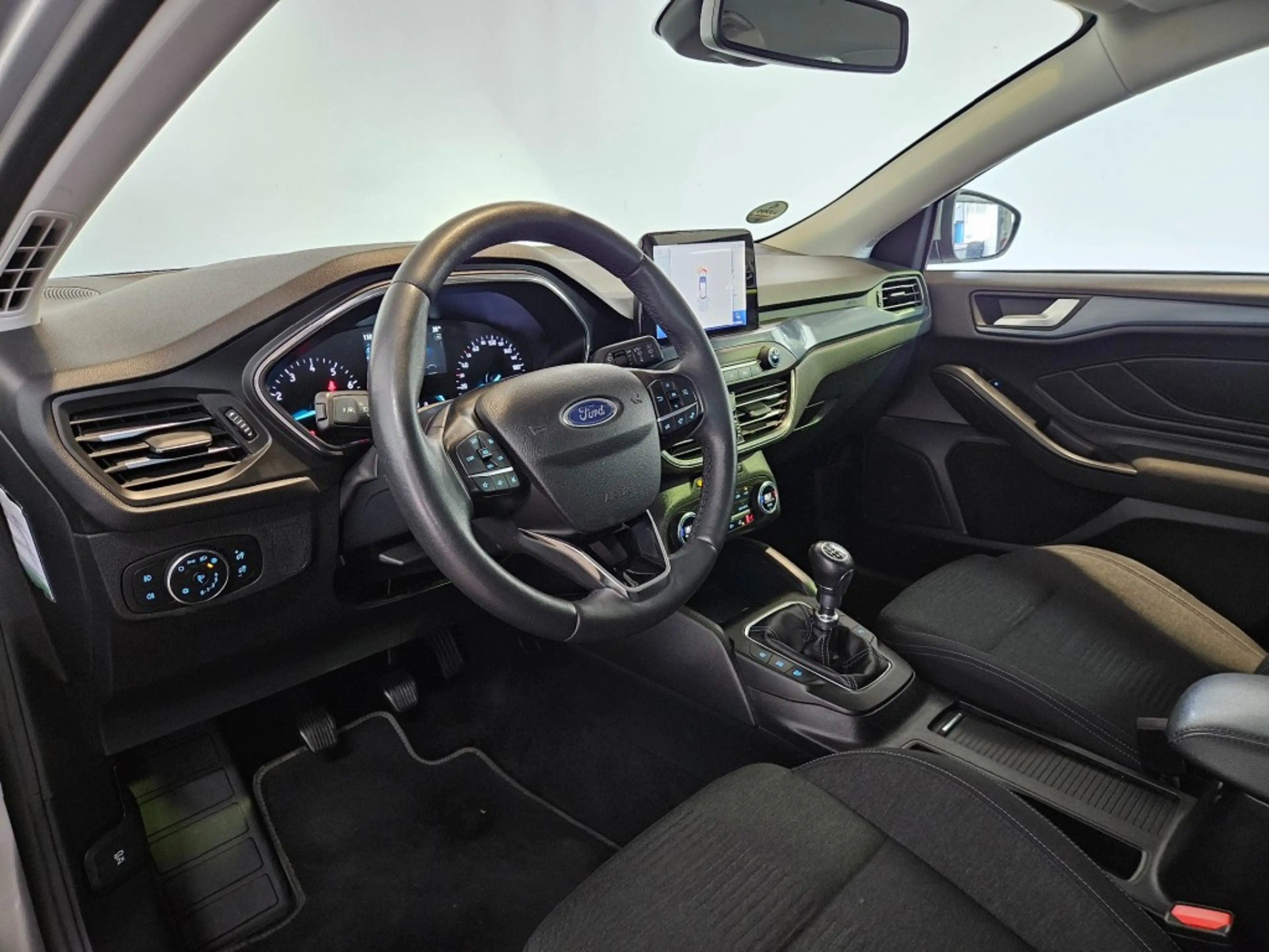 Ford Focus Wagon 1.0 EcoBoost Hybrid Active Business / Trekha — photo 15