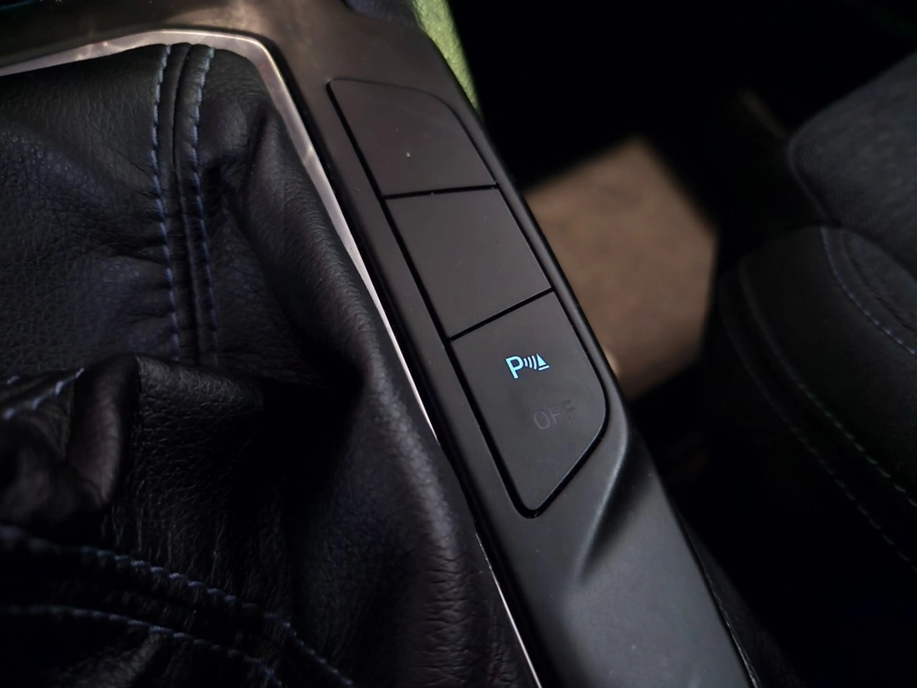 Ford Focus Wagon 1.0 EcoBoost Hybrid Active Business / Trekha — photo 37