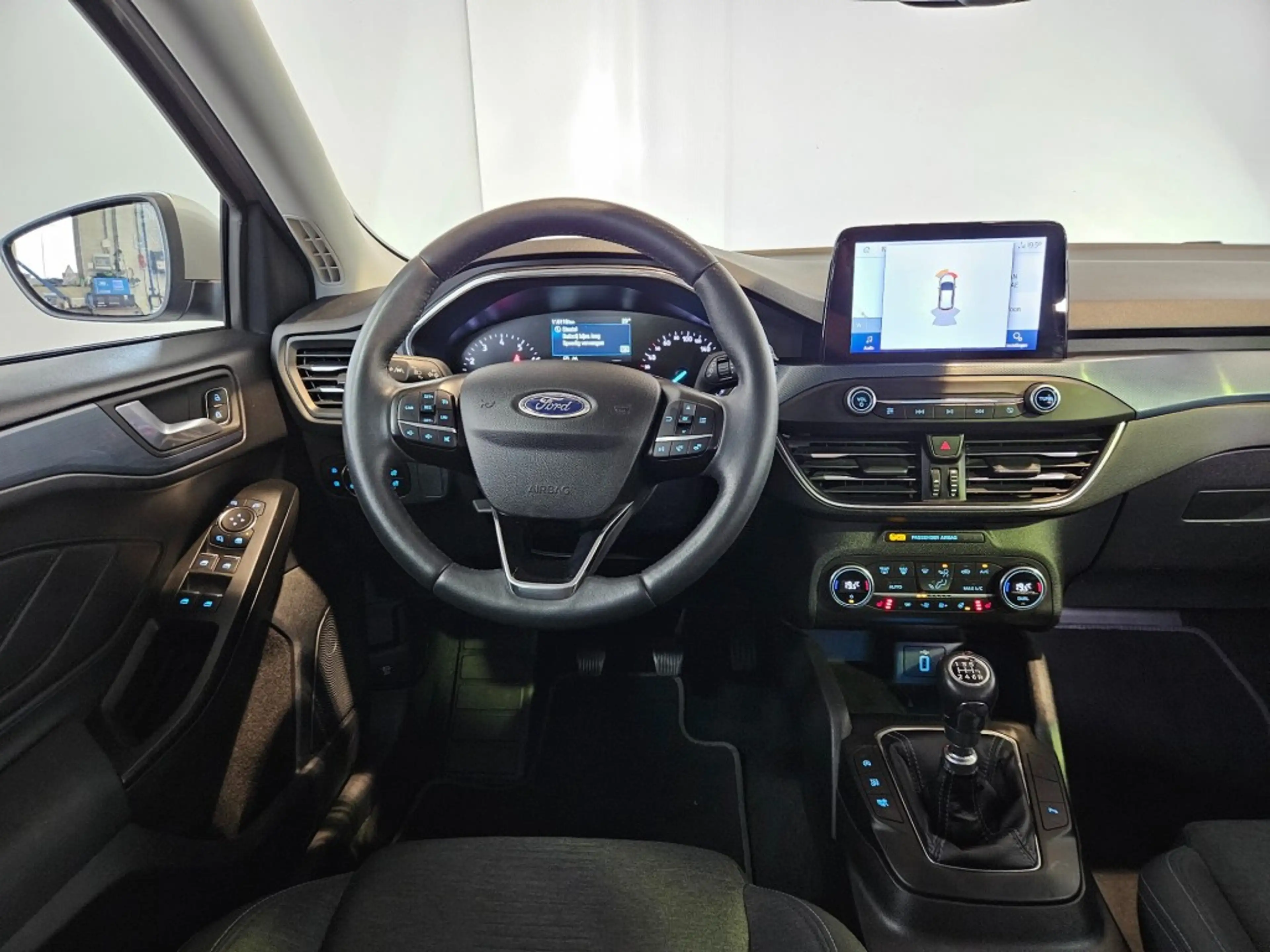 Ford Focus Wagon 1.0 EcoBoost Hybrid Active Business / Trekha — photo 17