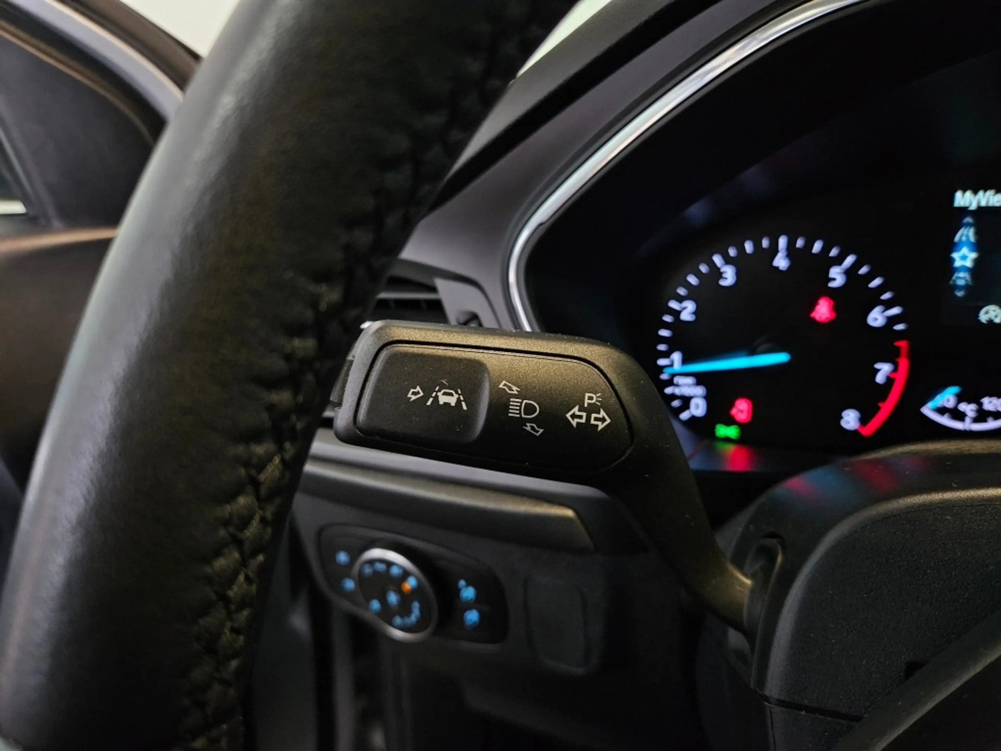 Ford Focus Wagon 1.0 EcoBoost Hybrid Active Business / Trekha — photo 40