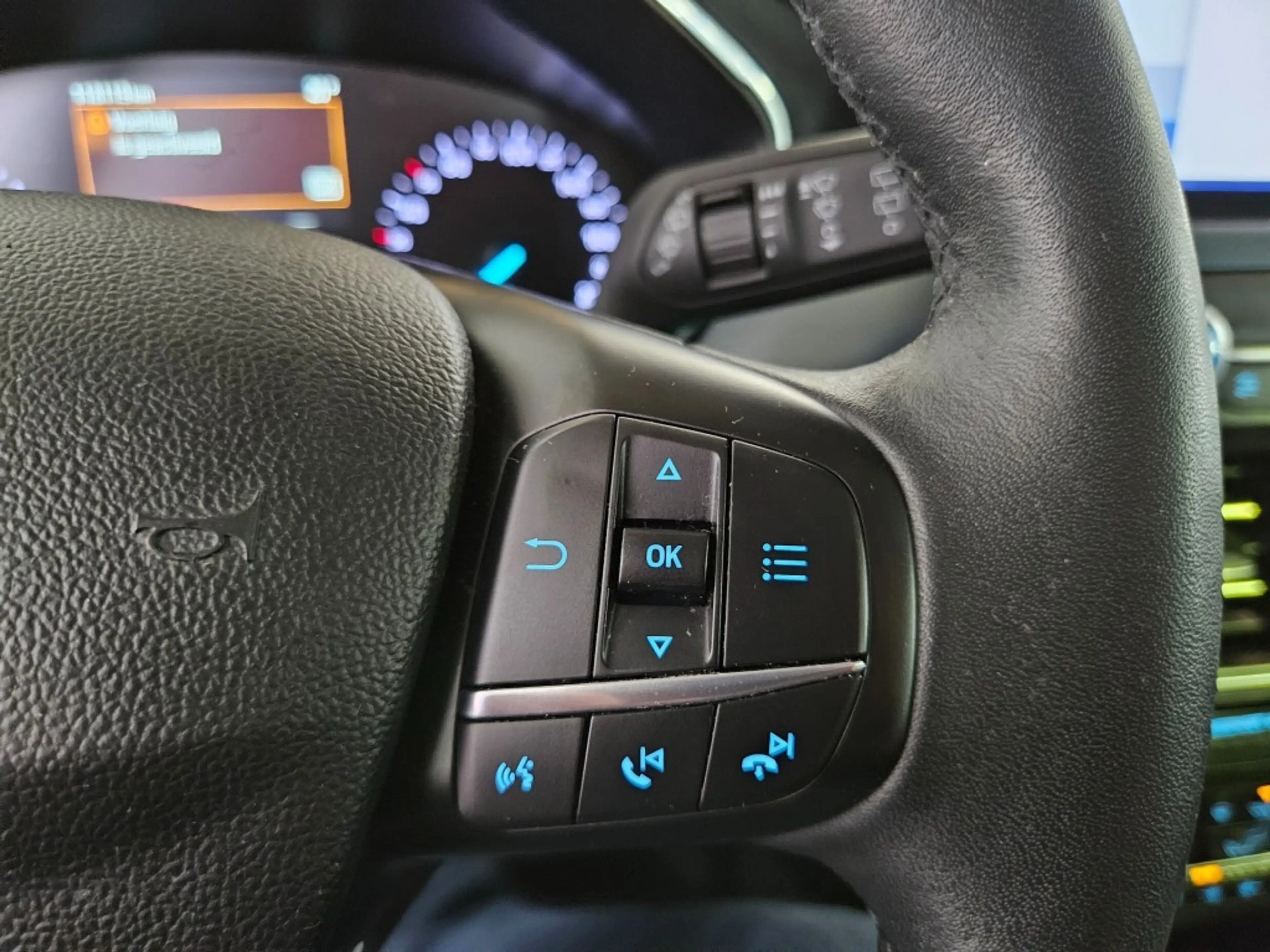 Ford Focus Wagon 1.0 EcoBoost Hybrid Active Business / Trekha — photo 39