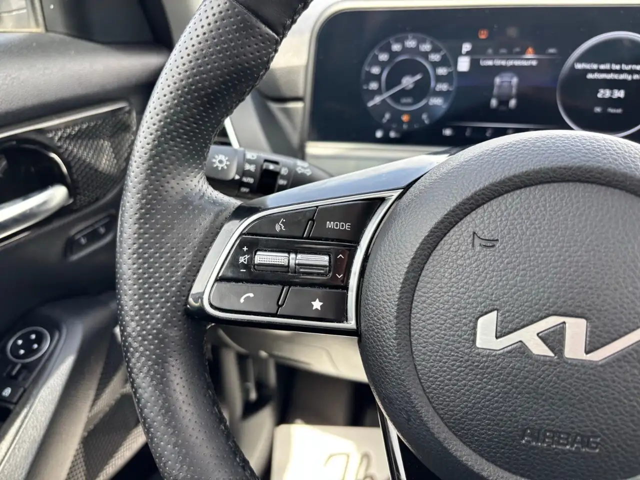 Kia Seltos снимка Kia Seltos
