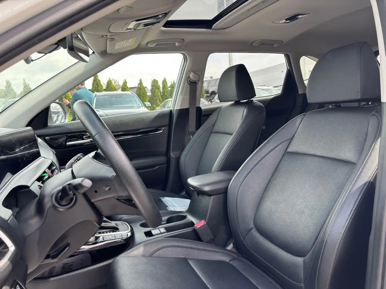 Kia Seltos снимка Kia Seltos