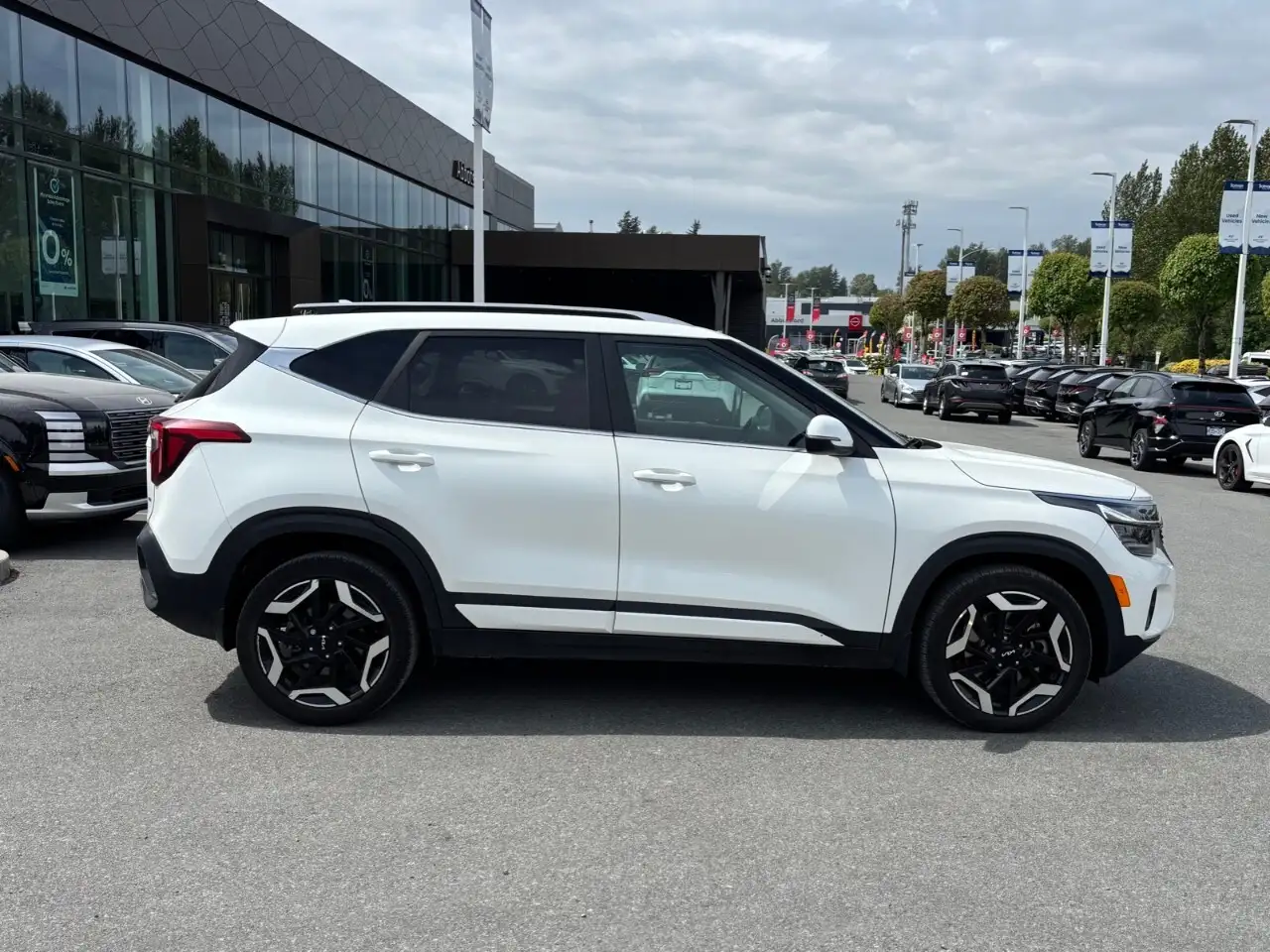 Kia Seltos снимка Kia Seltos