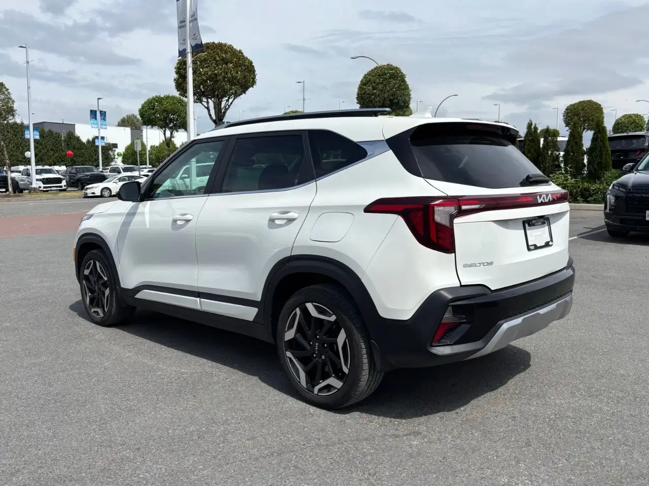 Kia Seltos снимка Kia Seltos