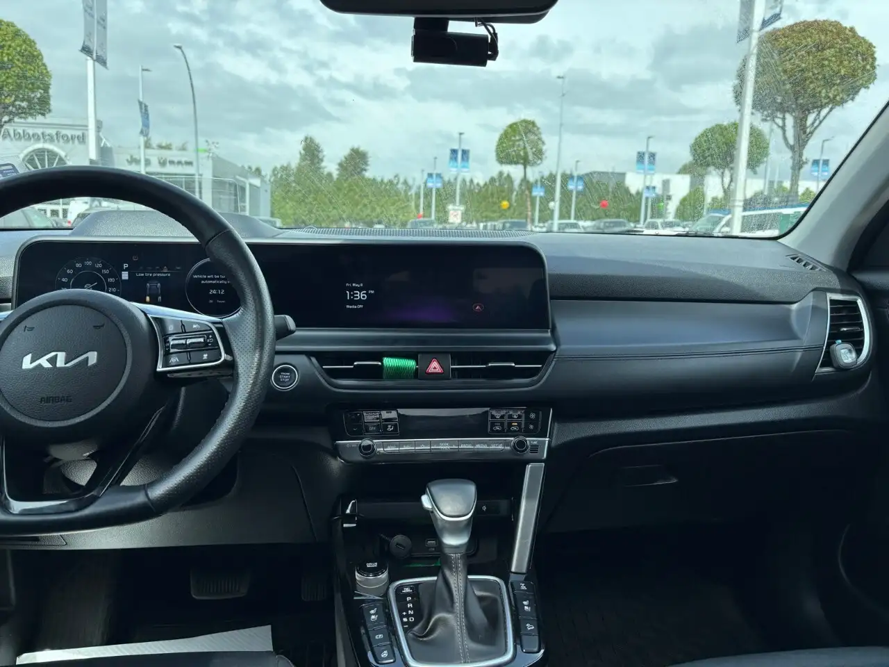 Kia Seltos снимка Kia Seltos