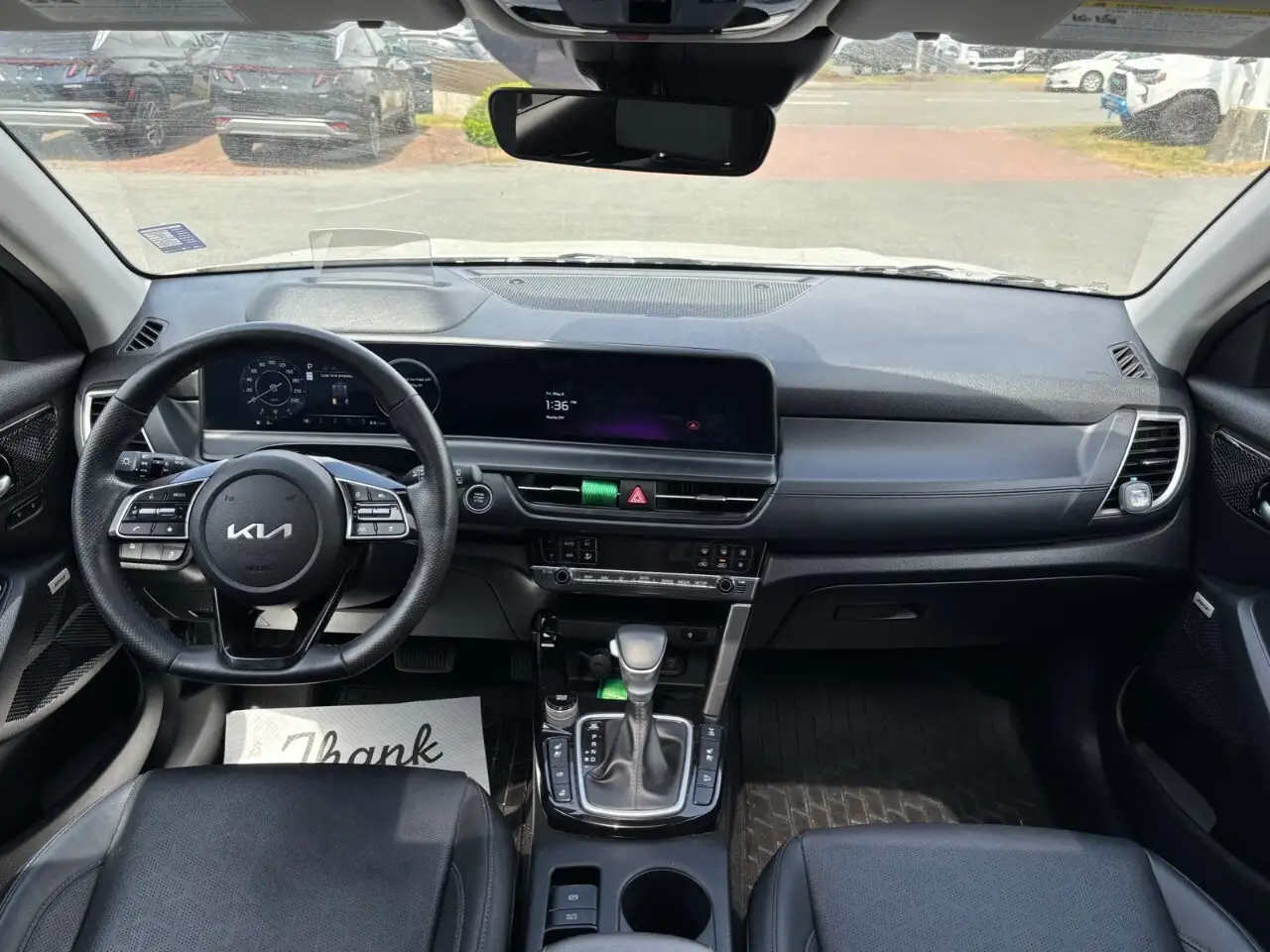 Kia Seltos снимка Kia Seltos