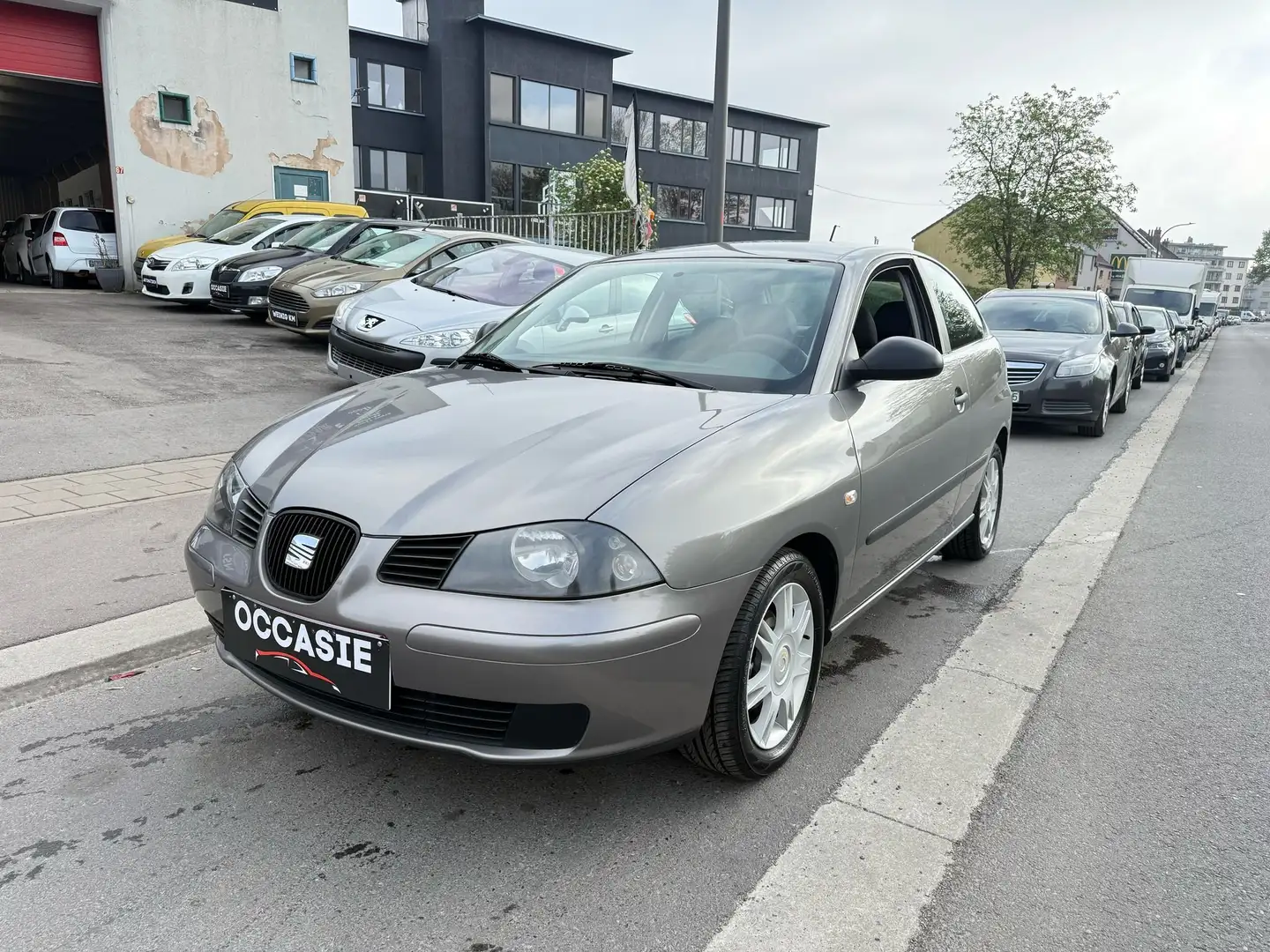 SEAT Ibiza 1.4i 16v Air**12M GARANTIE** Gris - 1