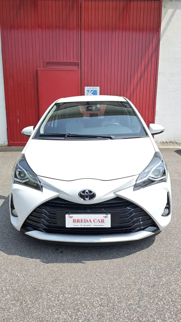 Toyota Yaris 5p 1.0 Lounge my18 Bianco - 1