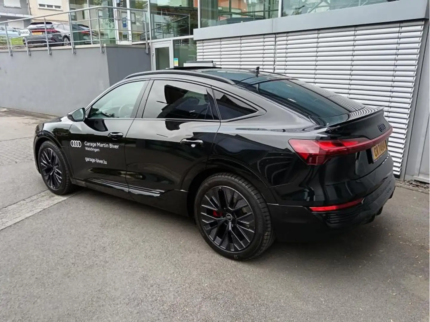 Audi Q8 e-tron Sportback S-line 50 quattro Noir - 2