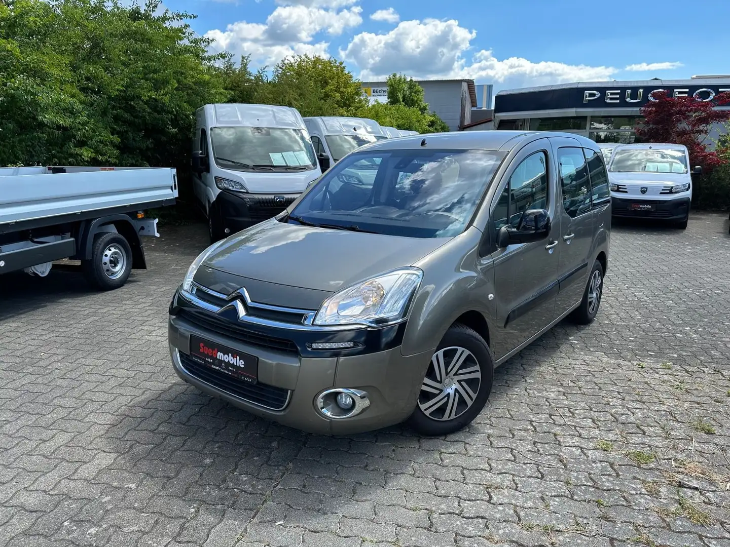 Citroen Berlingo Multispace VTi 95 Tendance Behindertenu Braun - 1