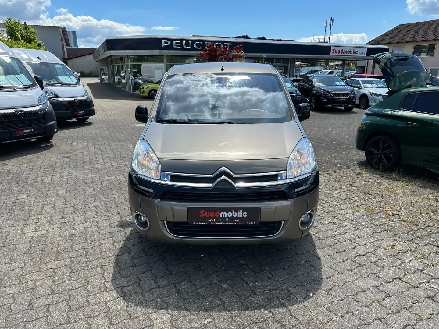 Citroen Berlingo Multispace VTi 95 Tendance Behindertenu Braun - 2