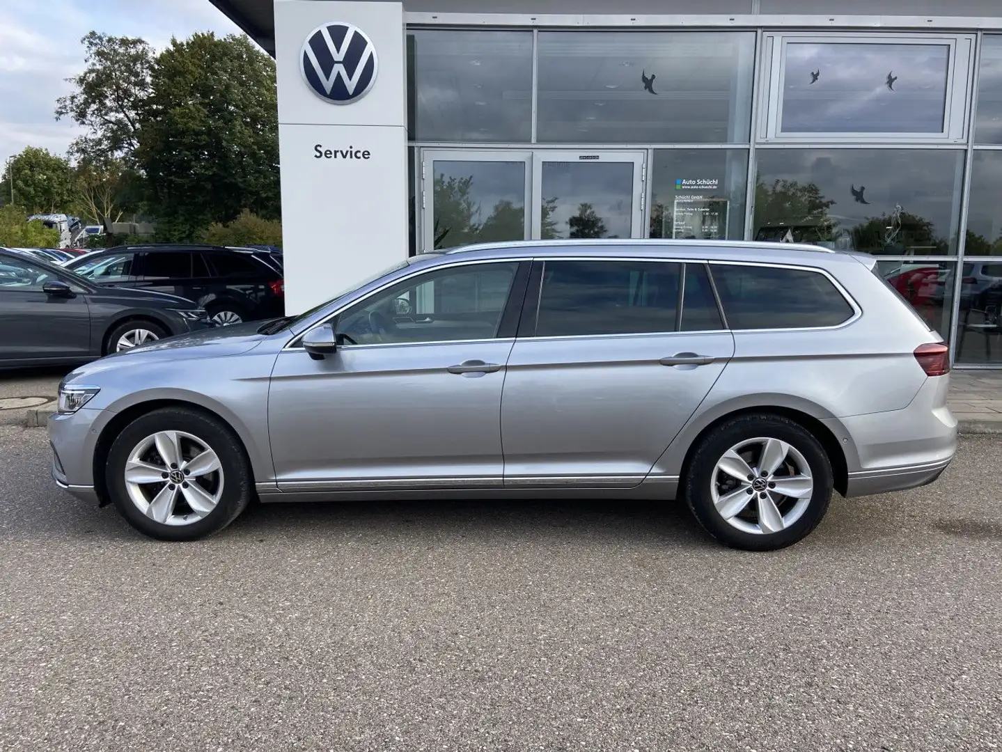 Volkswagen Passat Variant 2.0 TDI Elegance FAHRERASSISTENZP Silber - 2