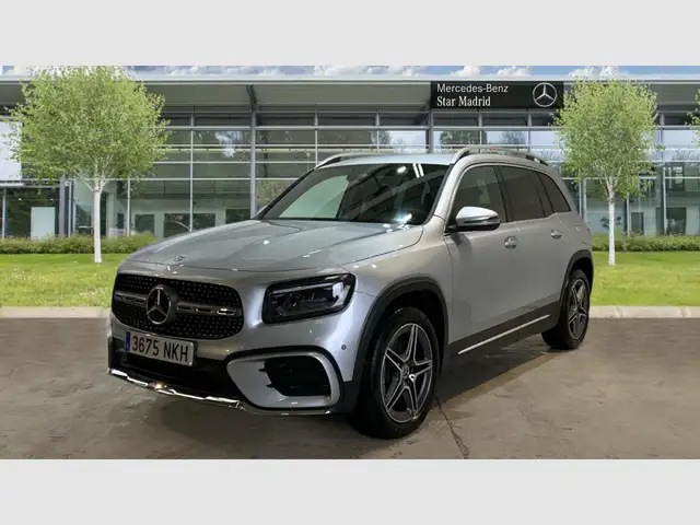 Mercedes-Benz GLB 200 200d 4Matic 8G-DCT